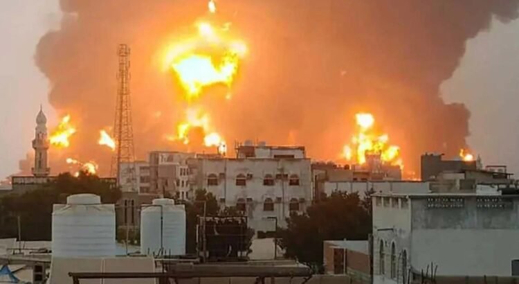 Hutíes acusan a Israel de bombardeos en Hodeida tras ataque en Tel Aviv Hutíes acusan a Israel de bombardeos en Hodeida tras ataque en Tel Aviv