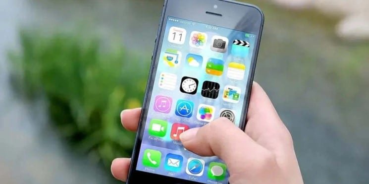 Uso prolongado de redes sociales afecta atención, memoria y emociones de los jóvenes Uso prolongado de redes sociales afecta atención, memoria y emociones de los jóvenes