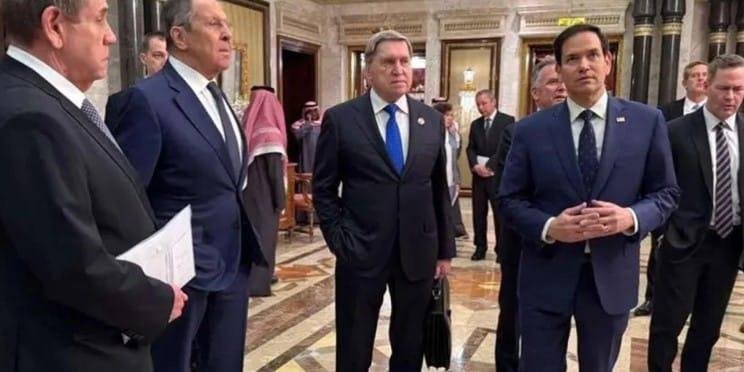 Estados Unidos y Rusia se reúnen para dar fin a la guerra en Ucrania Estados Unidos y Rusia se reúnen para dar fin a la guerra en Ucrania