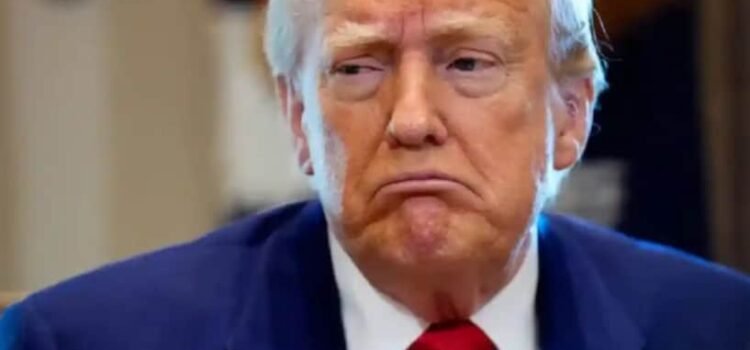 Amaga Trump a la UE con aranceles de 50%