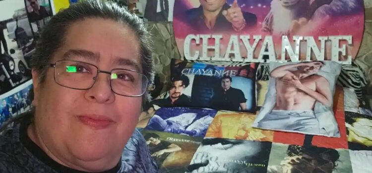 Convirtió su casa en un templo dedicado a Chayanne Convirtió su casa en un templo dedicado a Chayanne