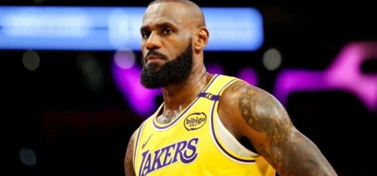 LeBron James se perderá el arranque de temporada con los Lakers por ciática LeBron James se perderá el arranque de temporada con los Lakers por ciática
