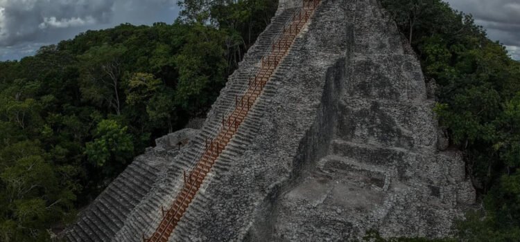 Reabren la escalinata Nohoch Mul en zona arqueológica de Cobá, Quintana Roo