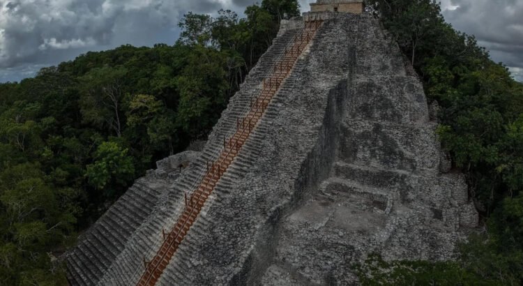Reabren la escalinata Nohoch Mul en zona arqueológica de Cobá, Quintana Roo Reabren la escalinata Nohoch Mul en zona arqueológica de Cobá, Quintana Roo