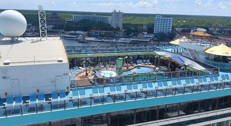 Cozumel sortea la caída de vuelos y mantiene su impulso turístico en 2025 Cozumel sortea la caída de vuelos y mantiene su impulso turístico en 2025